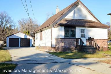 Main picture of 836 10th Ave NW
