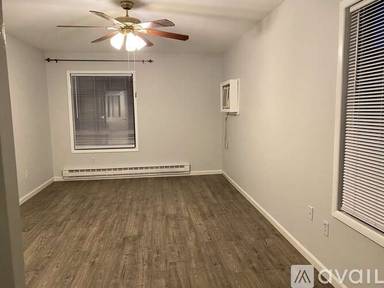 Main picture of 113 Amberly Dr
