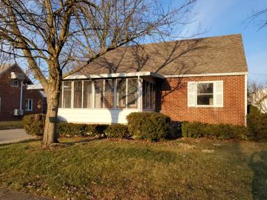 Main picture of 306 Floral Ave