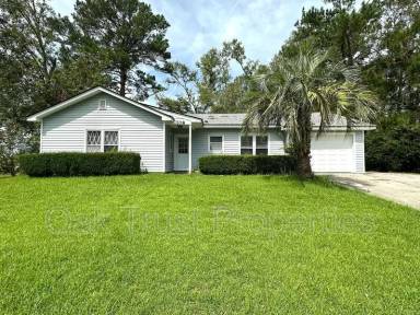 Main picture of 108 Columbia Dr