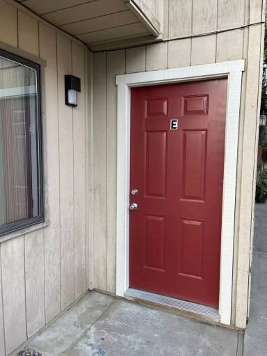 Main picture of 1421 Drake Dr