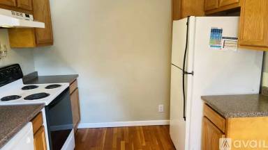Main picture of 2984 Linwood Ave