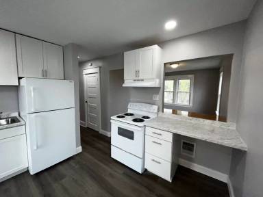 Main picture of 105 2nd St
