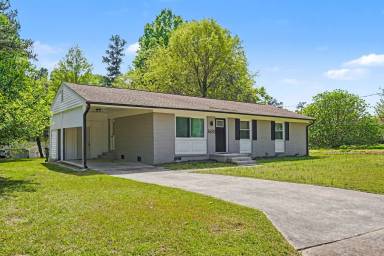 Main picture of 1633 Bruce Cir