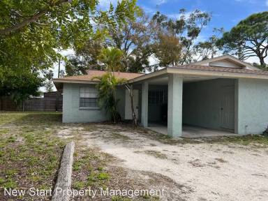 Main picture of 913A 66th Ave W