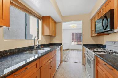 Main picture of 10604 Wilkins Ave