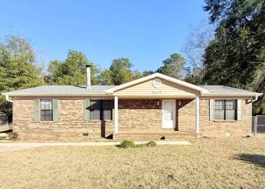 Main picture of 5805 Loring Dr