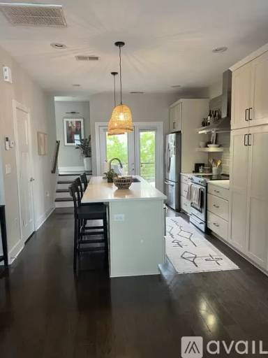 Main picture of 3651 Vallette Ct