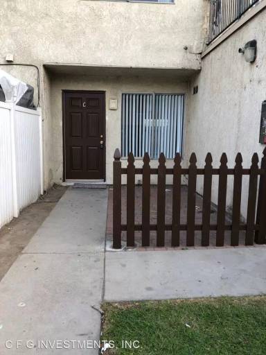 Main picture of 2504 E Terrace St