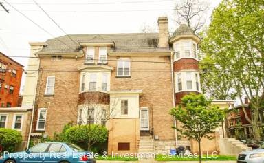 Main picture of 801 S Saint Bernard St