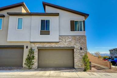 Main picture of 634 Infinity Ridge St