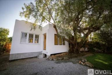 Main picture of 362 Palm Ave