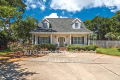 Main picture of 24 Ferry Rd NE