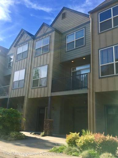 Main picture of 515 NE 85th Way