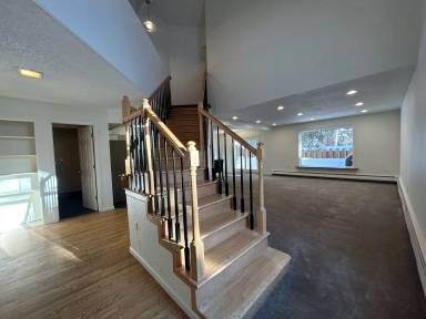 Main picture of 163 Carlyle Way