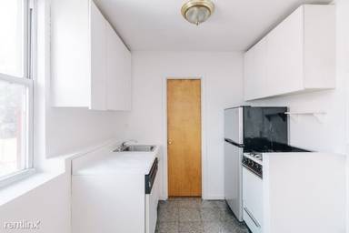 Main picture of 43 E 74th St
