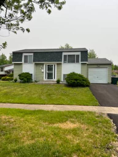 Main picture of 17681 Country Club Ln