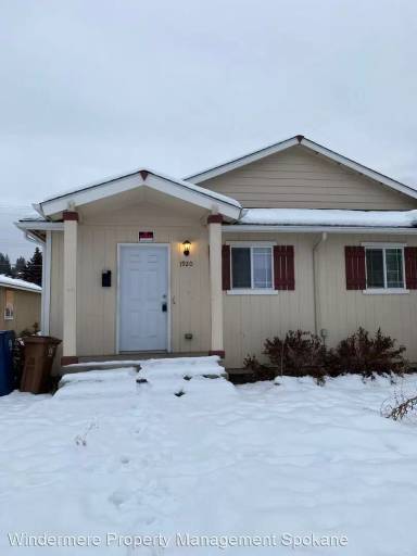 Main picture of 1926 E 4th Ave