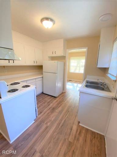 Main picture of 2411 Mastin Lake Rd NW