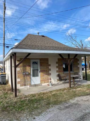 Main picture of 808 S Washington St