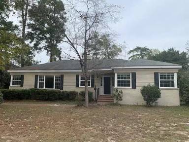 Main picture of 3023 Pine Needle Rd