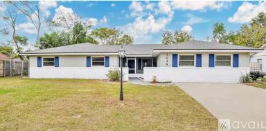 Main picture of 1038 E Hancock Dr