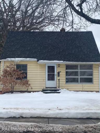 Main picture of 5450 E 135th St