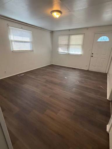 Main picture of 1449 Steiner Ave