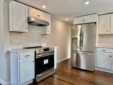 Main picture of 113 New Broadway