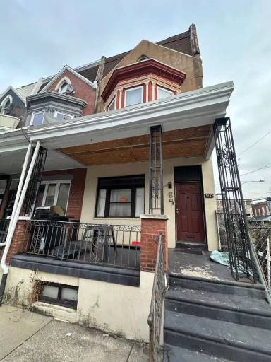 Main picture of 1721 N Creighton St