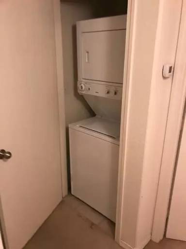 Main picture of 2303 N Juniper Ln