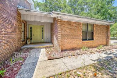 Main picture of 6929 Summit Way