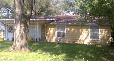 Main picture of 1906 SE 20th St