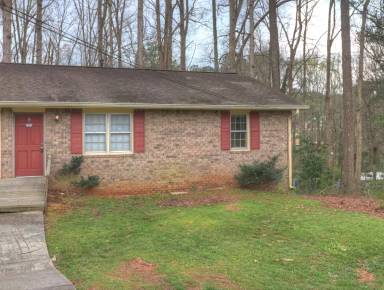 Main picture of 2243 Davis Rd