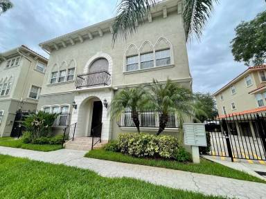 Main picture of 3015 W Bay View Ave