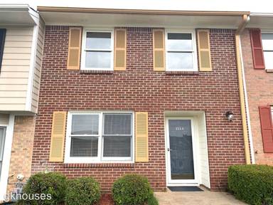 Main picture of 2554 Hampstead Dr