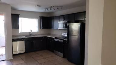 Main picture of 3057 N 24th Dr