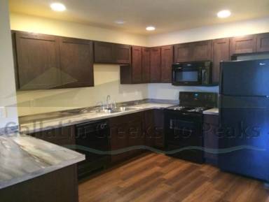 Main picture of 2230 Baxter Ln