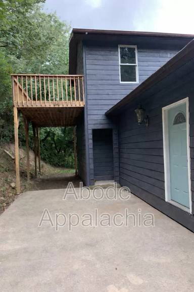 Main picture of 41 Mullins Hl