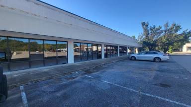 Main picture of 6001 Bartlett Center Dr