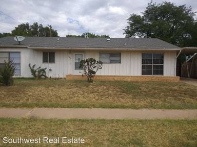 Main picture of 704 W 18th St