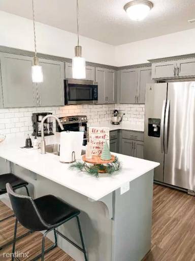 Main picture of Saddle Brook Condos