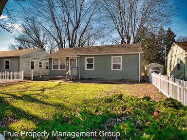 Main picture of 3426 N Leland Ave