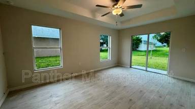 Main picture of 2109 NE 15th Ter