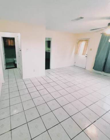 Main picture of 8533 Dinkins St