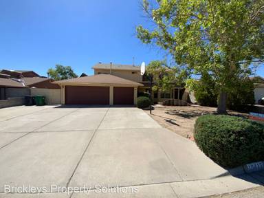 Main picture of 10417 La Paz Dr NW