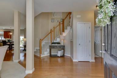 Main picture of 1945 Breck Ave