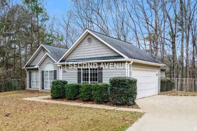 Main picture of 305 Shamrock Way