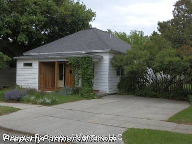 Main picture of 426 N Tracy Ave