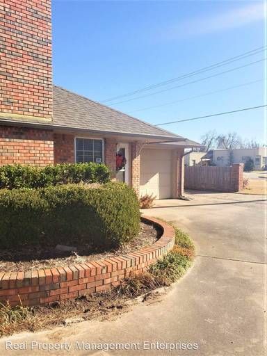 Main picture of 2623 NW 50th St